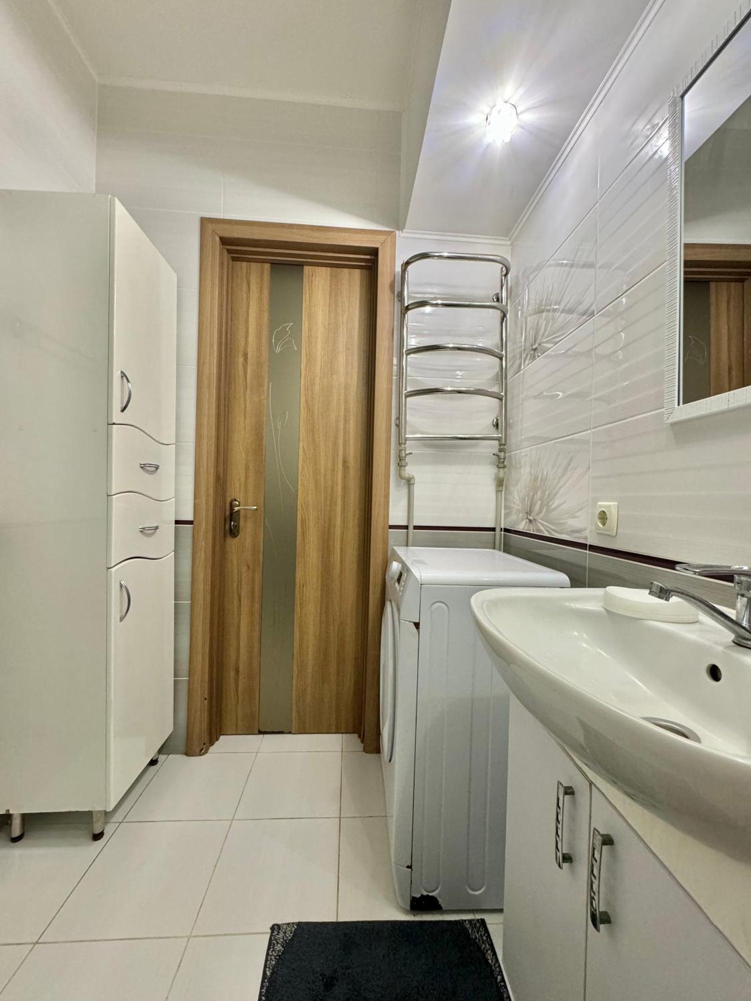 Apartpoltava 100 Квадратних Метрів Затишку В Серці Полтави, Корпусний Парк, Банківський Чек Exterior foto